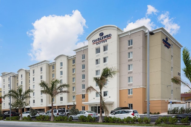 Gallery - Candlewood Suites Miami Intl Airport-36Th St, An Ihg Hotel