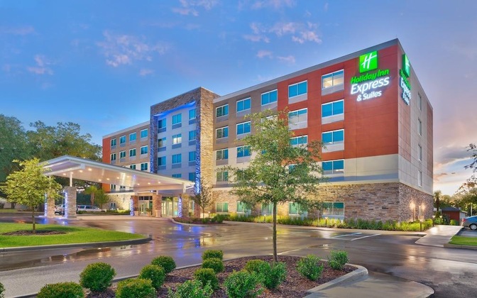Gallery - Holiday Inn Express & Suites Gainesville I-75 By Ihg