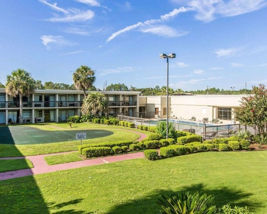 Gallery - Quality Inn & Suites