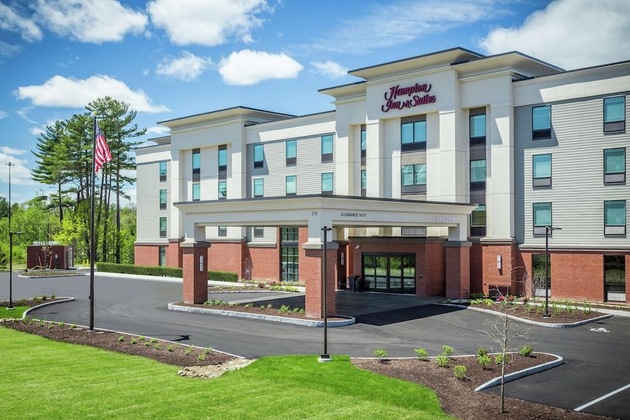 Gallery - Hampton Inn & Suites Kittery