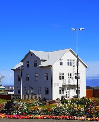 Gallery - Guesthouse Mikligarðu