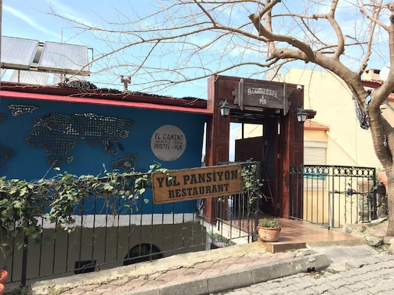 Gallery - El Camino Hostel & Pub