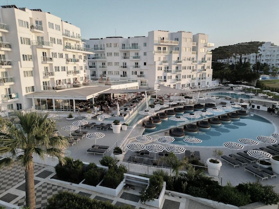 Gallery - King Jason Protaras - Designed For Adults By Louis Hotels