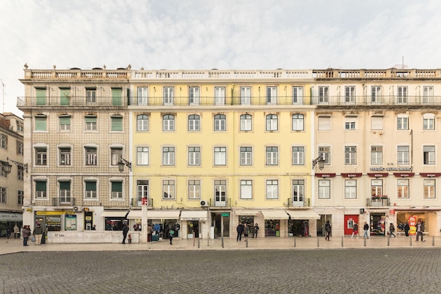 Gallery - The Visionaire Apartments
