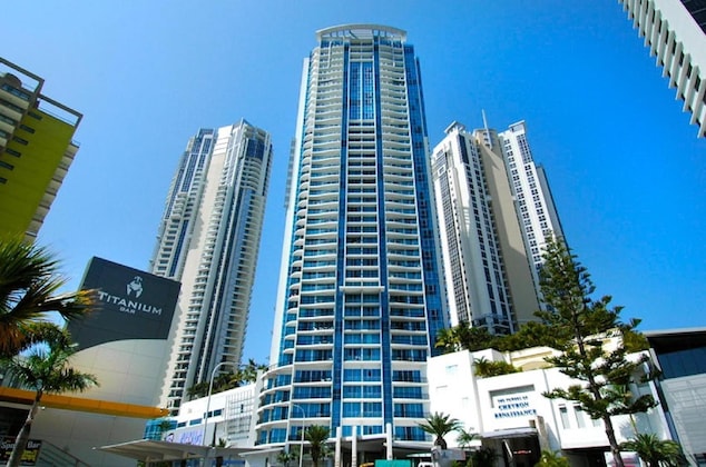 Gallery - Chevron Renaissance Private Apartments