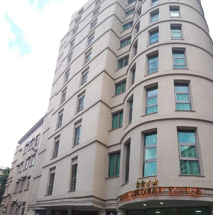Gallery - Diplomat Suites