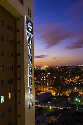 Gallery - Wyndham Golden Foz Suites