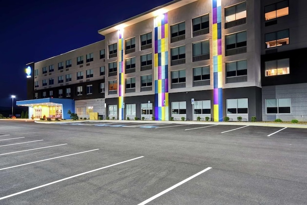 Gallery - Tru By Hilton Wytheville