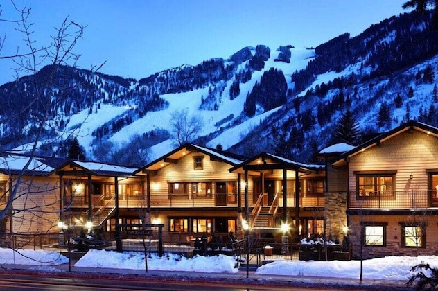 Gallery - The Innsbruck Aspen By Frias