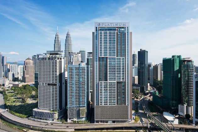 Gallery - Summer Suites Klcc Apartments By Soulasia