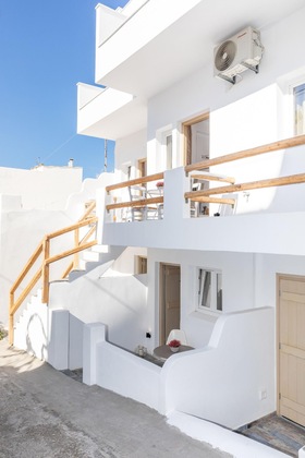 Gallery - Depis Luxury Suites
