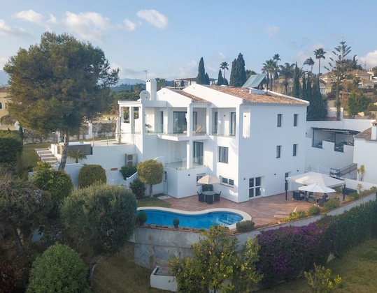 Gallery - Wonderful Villa Near Beach
