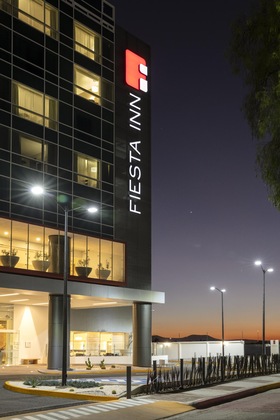 Gallery - Fiesta Inn Celaya Galerías