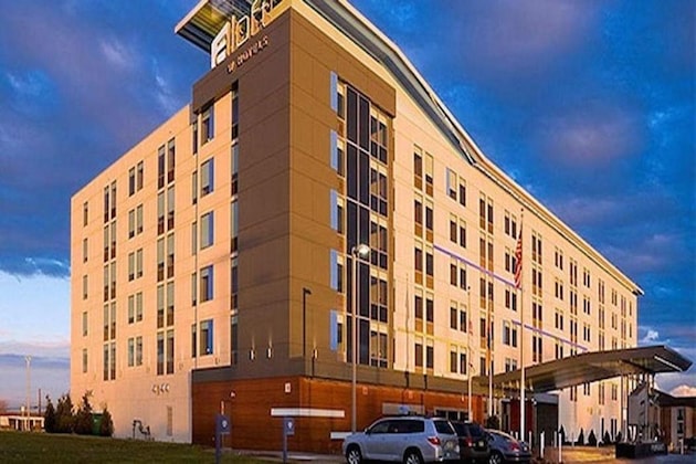 Gallery - Aloft Secaucus Meadowlands