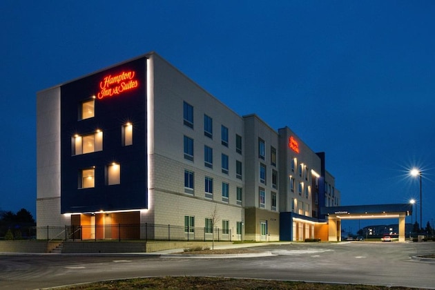 Gallery - Hampton Inn & Suites Adrian