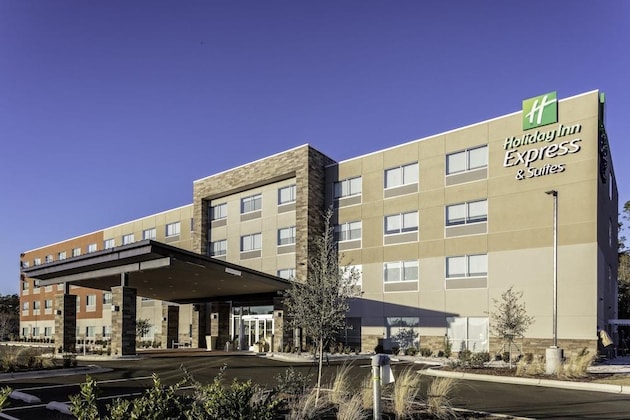 Gallery - Holiday Inn Express & Suites Wilmington West - Medical Park, An Ihg Hotel