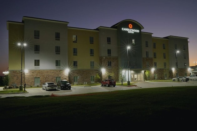 Gallery - Candlewood Suites Plano North, an IHG Hotel