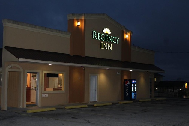Gallery - Regency Inn