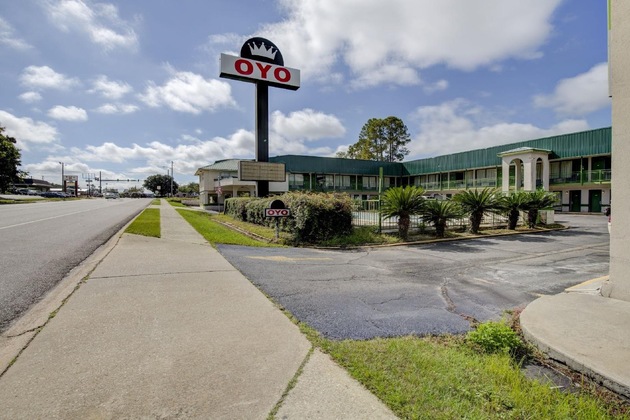 Gallery - Oyo Hotel Douglas Ga Us-441