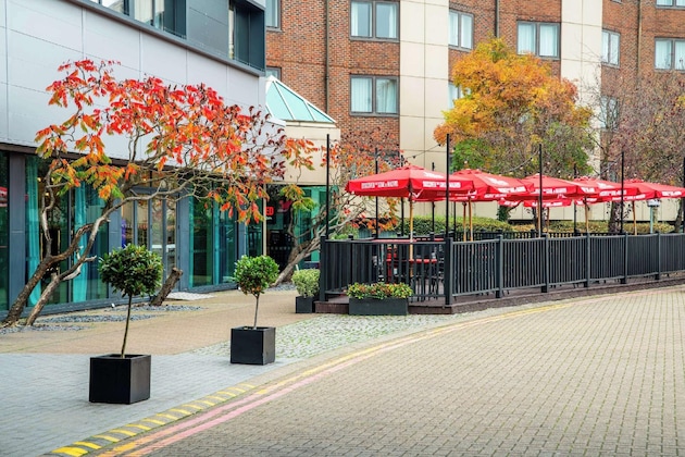 Gallery - Radisson Hotel & Conference Centre London Heathrow