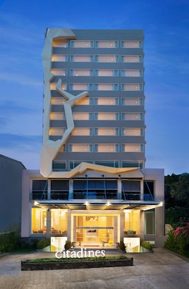 Gallery - Fox Lite Royal Bay Makassar