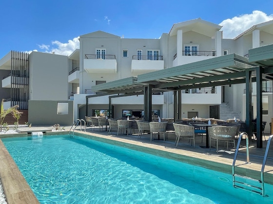 Gallery - Mare Blue & Suites