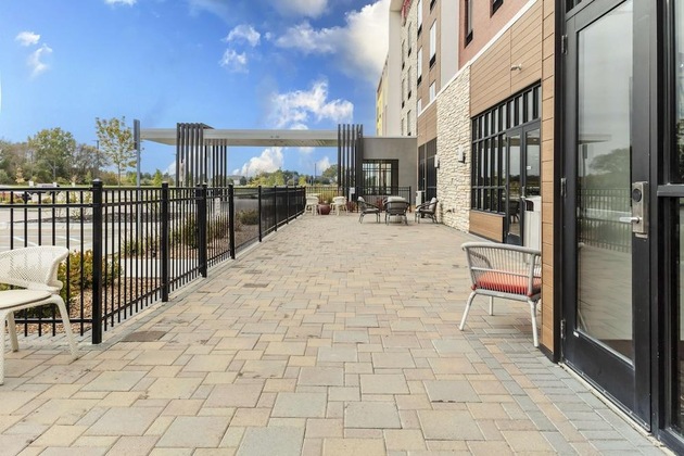 Gallery - Hilton Garden Inn Detroit Utica