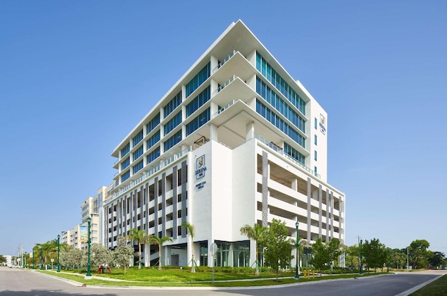 Gallery - Serena Hotel Aventura Miami, Tapestry Collection By Hilton