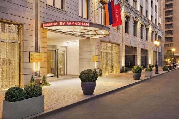 Gallery - Ramada Hotel & Suites By Wyndham Yerevan
