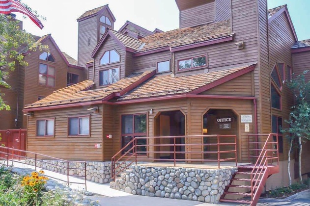 Gallery - Aspen Creek Shared Amenities - Near Hiking!
