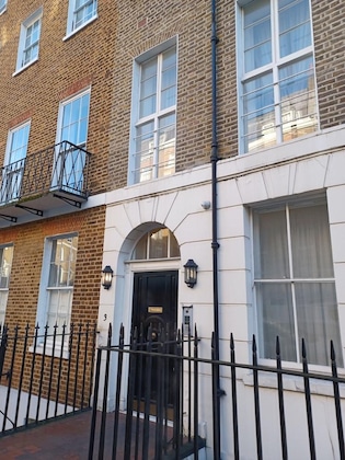 Gallery - Baker Street Apartments By Viridian Apartments