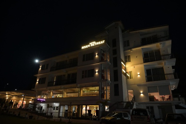 Gallery - Hotel River Retreat