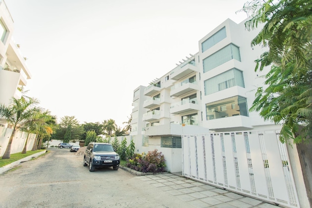Gallery - Accra Luxury Apartments At The Lul Water