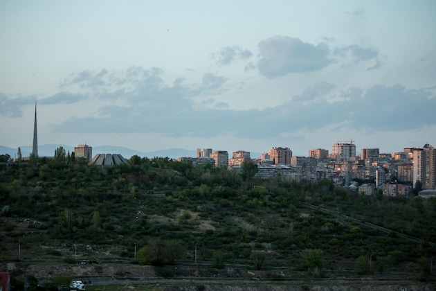 Gallery - Ris Dalma Collection Yerevan