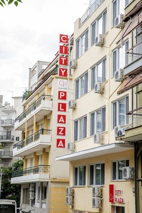 Gallery - City Plaza Apartments & Rooms