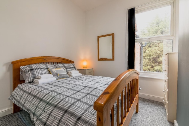 Gallery - Platform Fishing Quarter Apartments