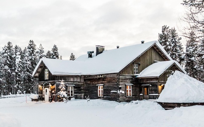 Gallery - Reindeer Manor Levi