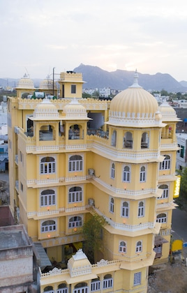 Gallery - Bloom Boutique | Lake Pichola