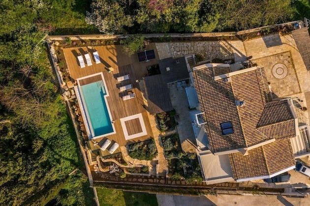 Gallery - Melithea Seaview Villa