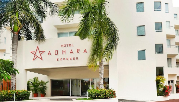 Gallery - Hotel Adhara Express