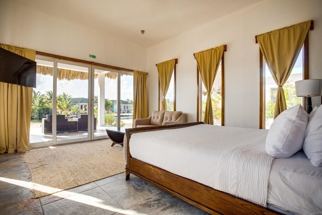 Gallery - Turtle Island Resort