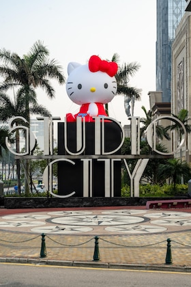 Gallery - Studio City