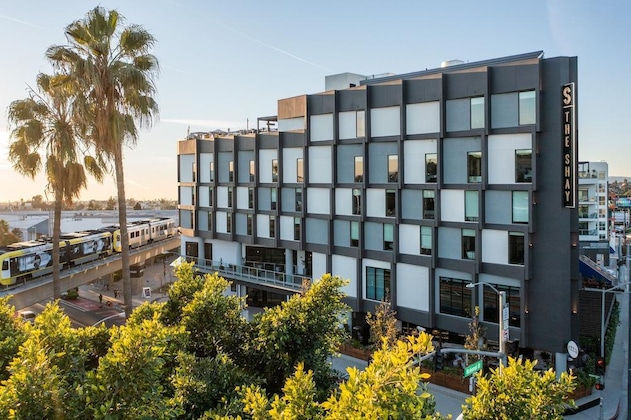 Gallery - The Shay Hotel