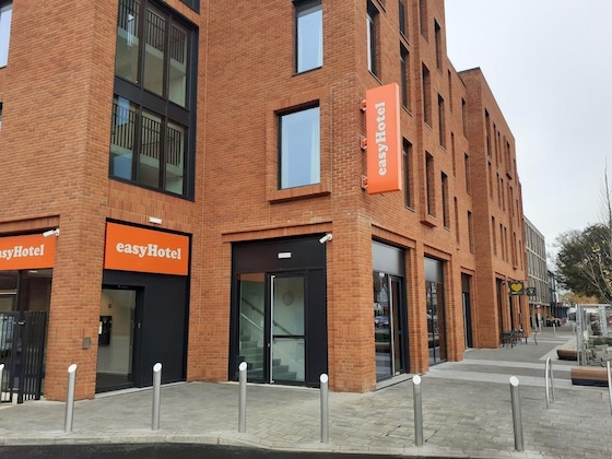 Gallery - Easyhotel Oxford