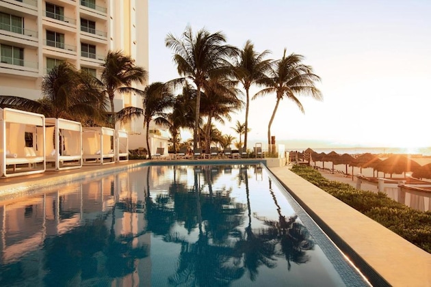 Gallery - Reflect Cancun Resort & Spa