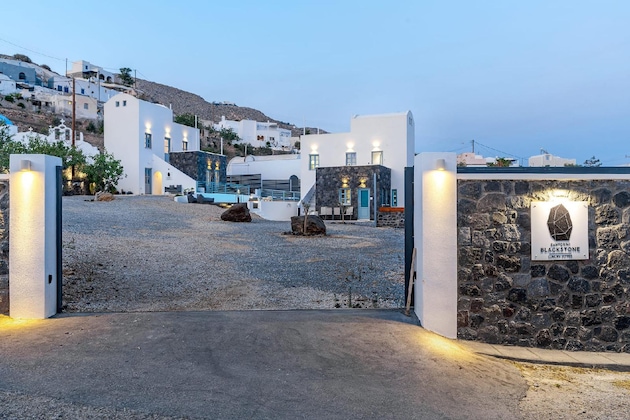 Gallery - Blackstone Luxury Suites