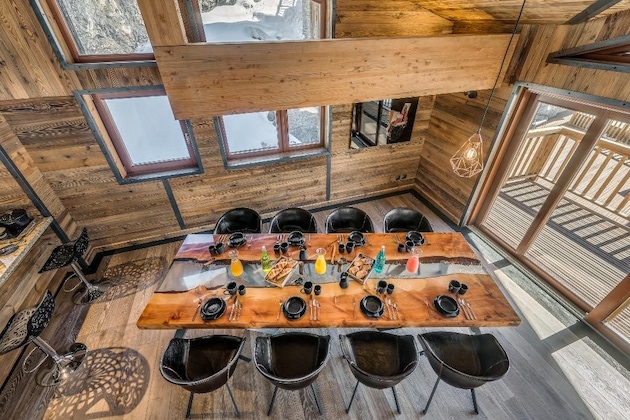 Gallery - Chalet Raven