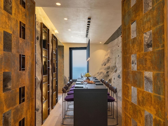 Gallery - Santo Mine Oia Suites