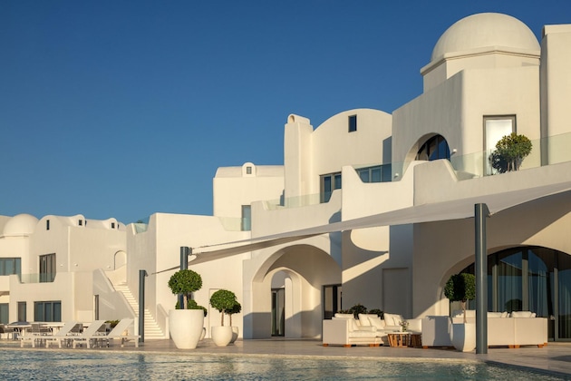 Gallery - Anantara Retreat Santorini Abu Dhabi