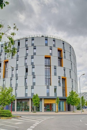 Gallery - Estudios Y Habitaciones Modernas En Pamplona, Sk